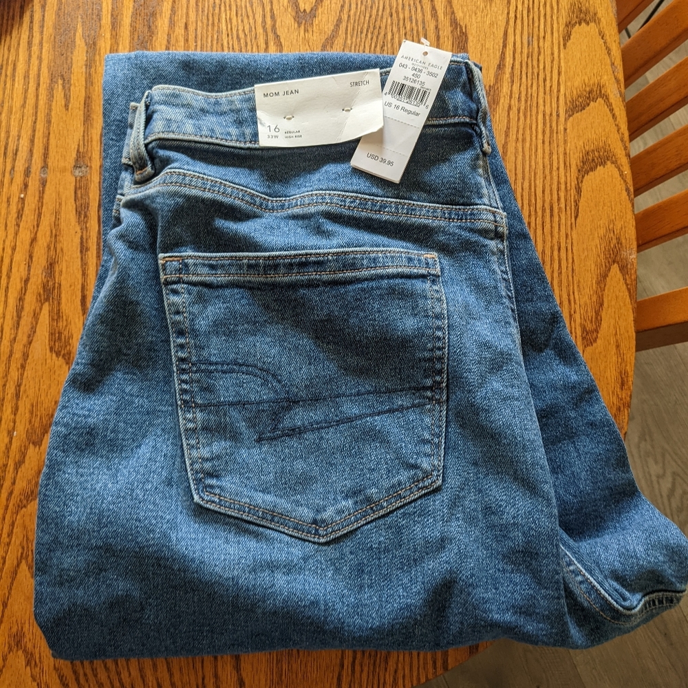 American Eagle Mom Jeans Size 16